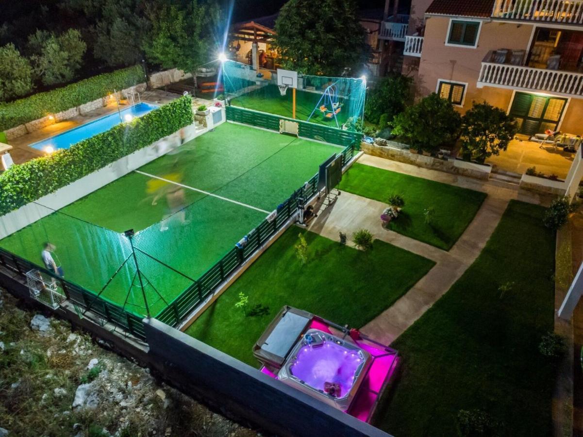 Apartments Mirko เซเกต วรันยีชา ภายนอก รูปภาพ