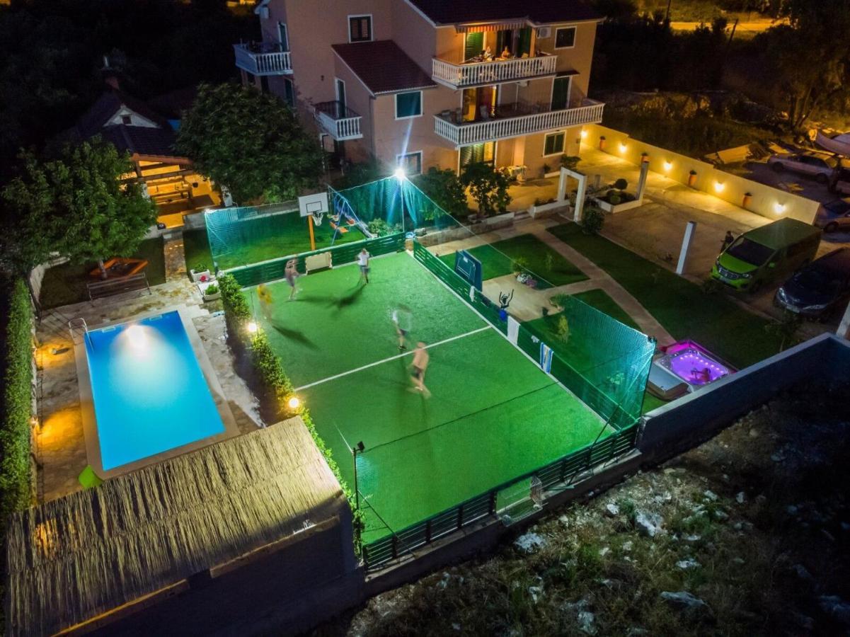 Apartments Mirko เซเกต วรันยีชา ภายนอก รูปภาพ