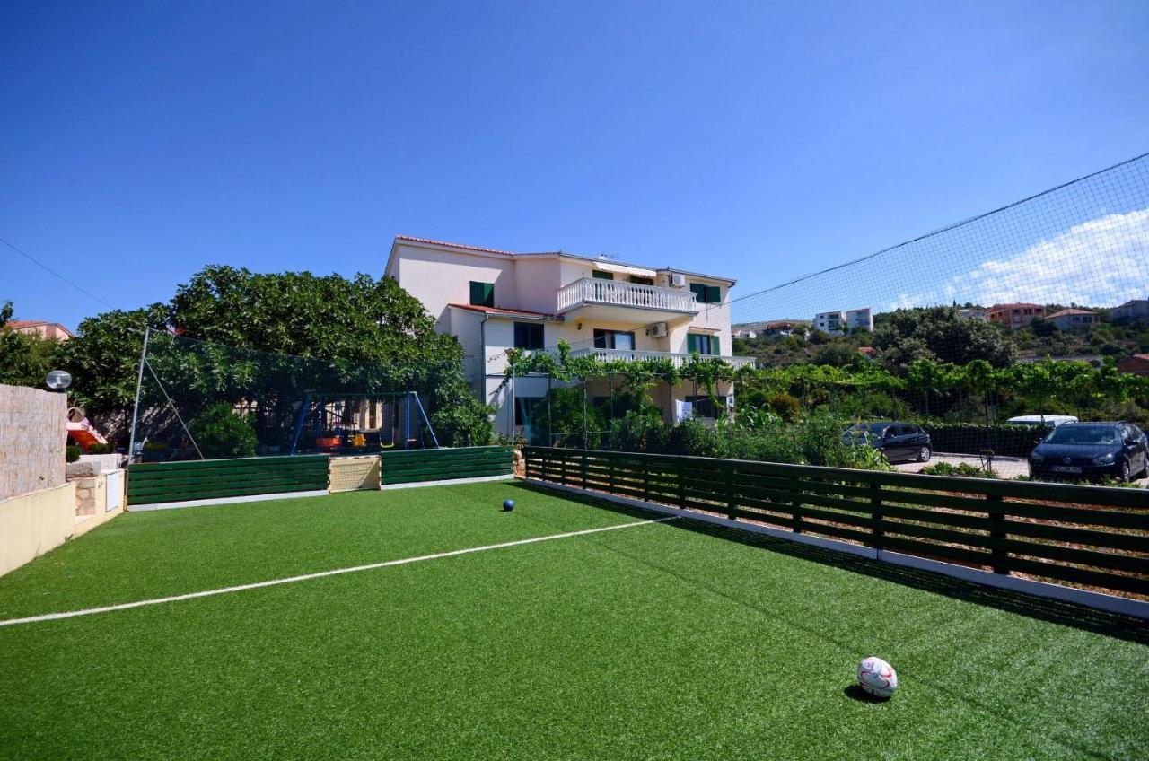 Apartments Mirko เซเกต วรันยีชา ภายนอก รูปภาพ