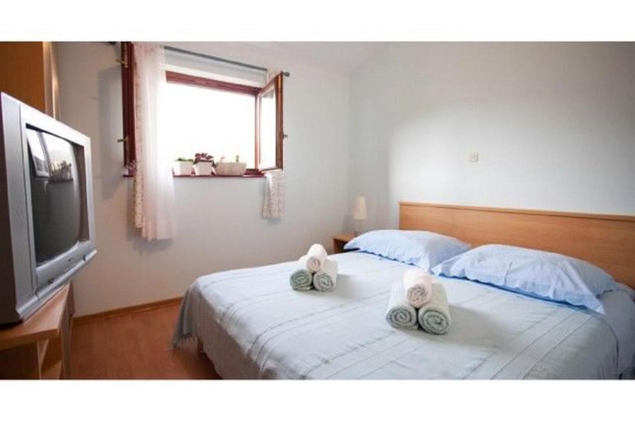 Apartments Mirko เซเกต วรันยีชา ภายนอก รูปภาพ