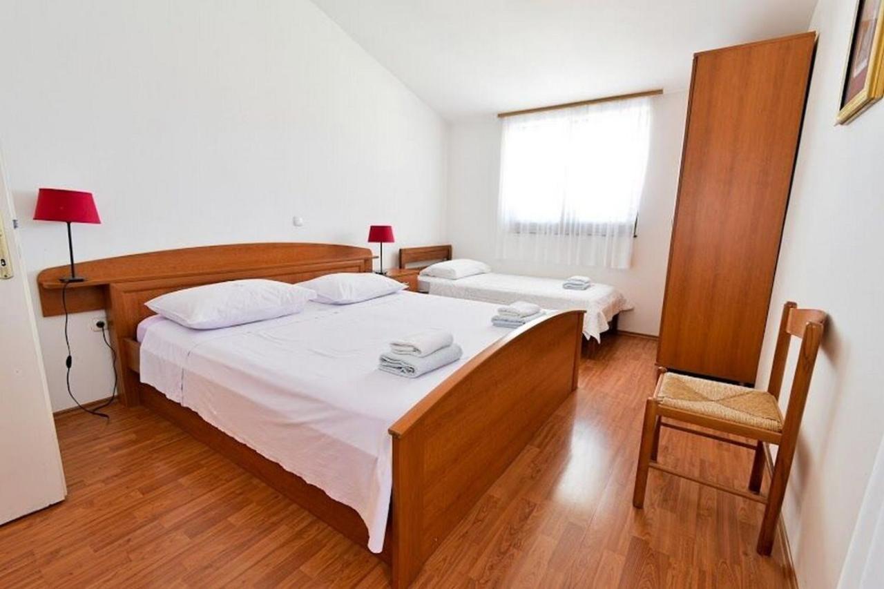 Apartments Mirko เซเกต วรันยีชา ภายนอก รูปภาพ