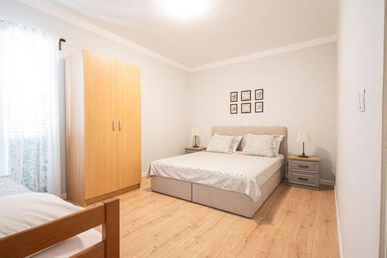 Apartments Mirko เซเกต วรันยีชา ภายนอก รูปภาพ
