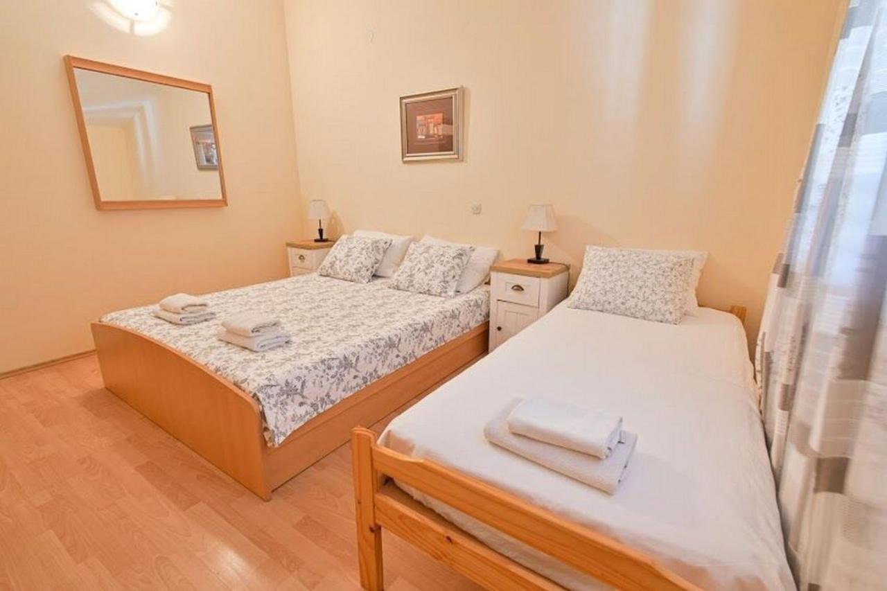 Apartments Mirko เซเกต วรันยีชา ภายนอก รูปภาพ