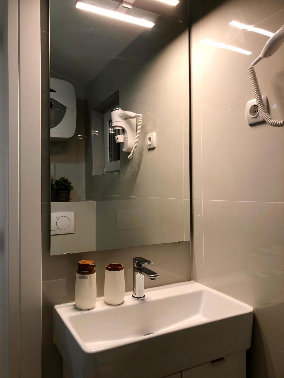 Apartments Mirko เซเกต วรันยีชา ภายนอก รูปภาพ