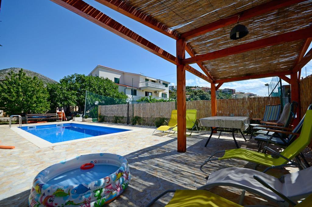 Apartments Mirko เซเกต วรันยีชา ภายนอก รูปภาพ